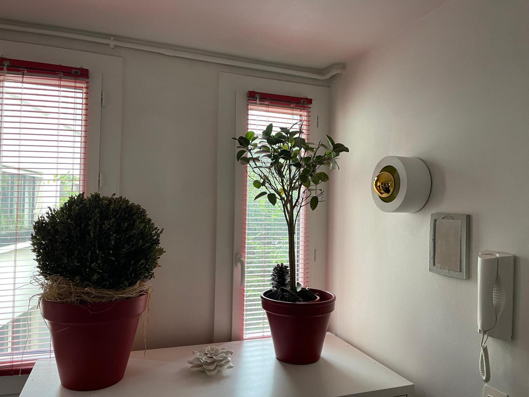 Red Flat Paris Apartment Exterior photo