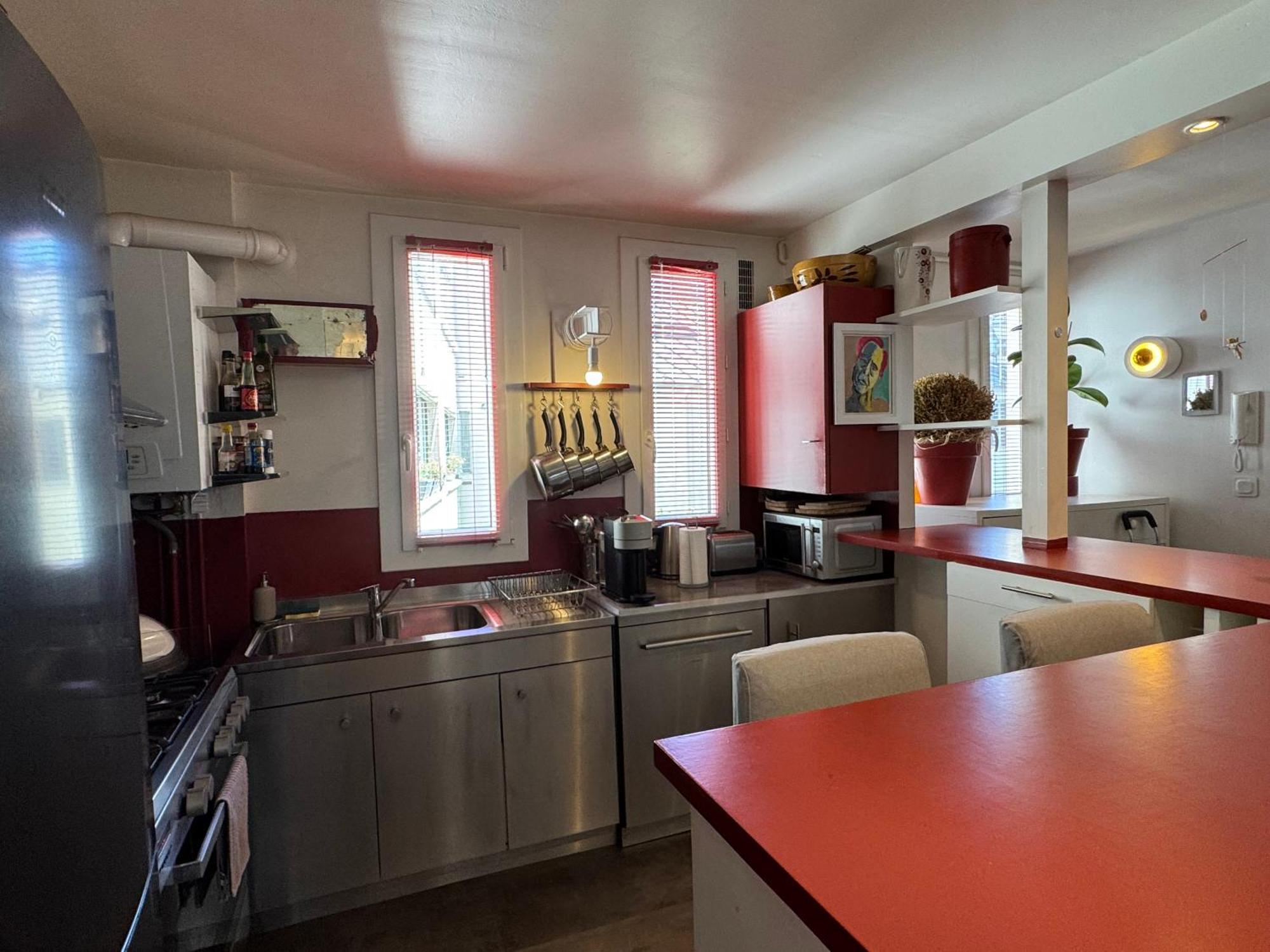 Red Flat Paris Apartment Exterior photo